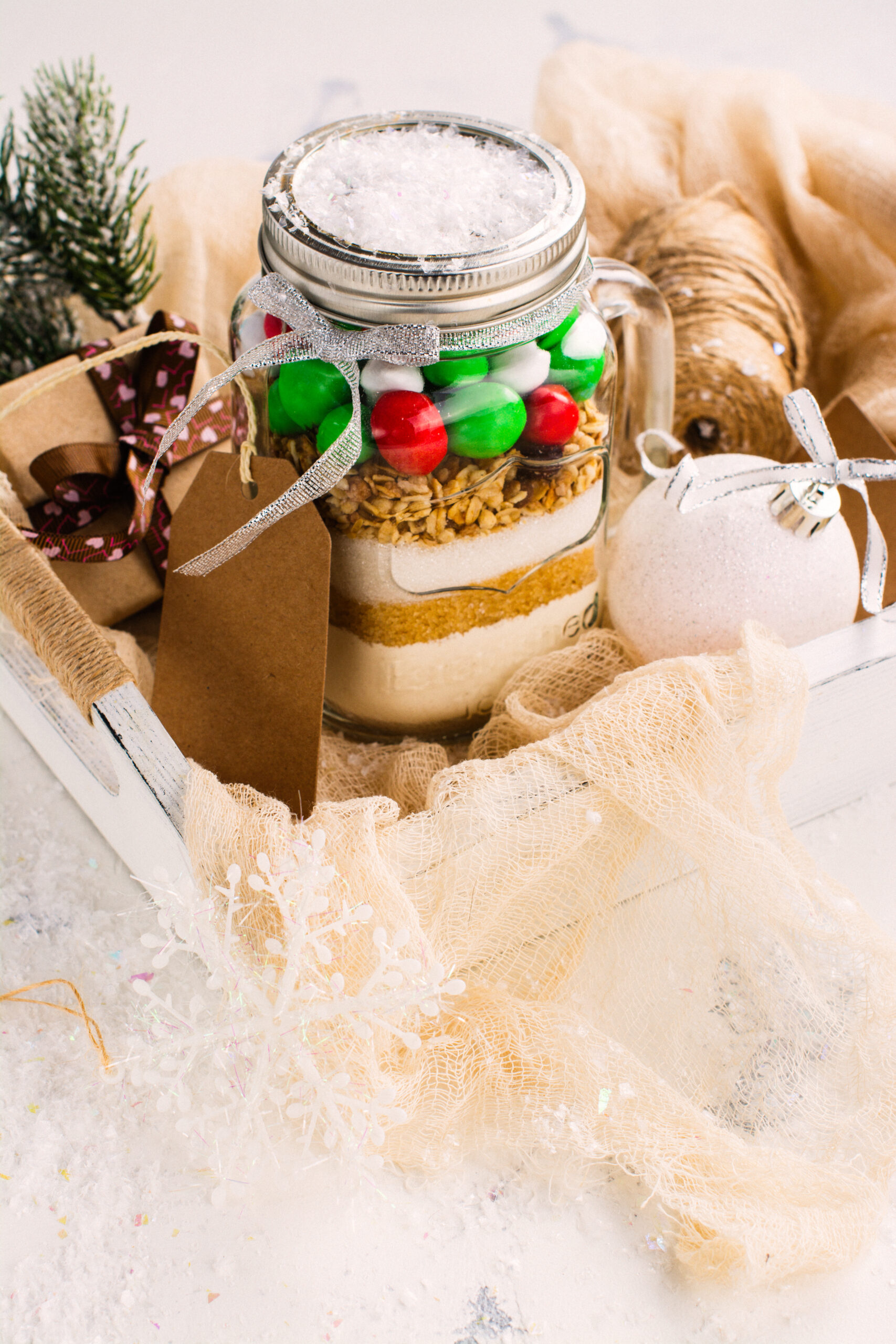 http://www.nikkisplate.com/wp-content/uploads/2022/11/Homemade-Gift-Cookie-Mix-in-a-Jar-4-scaled.jpg