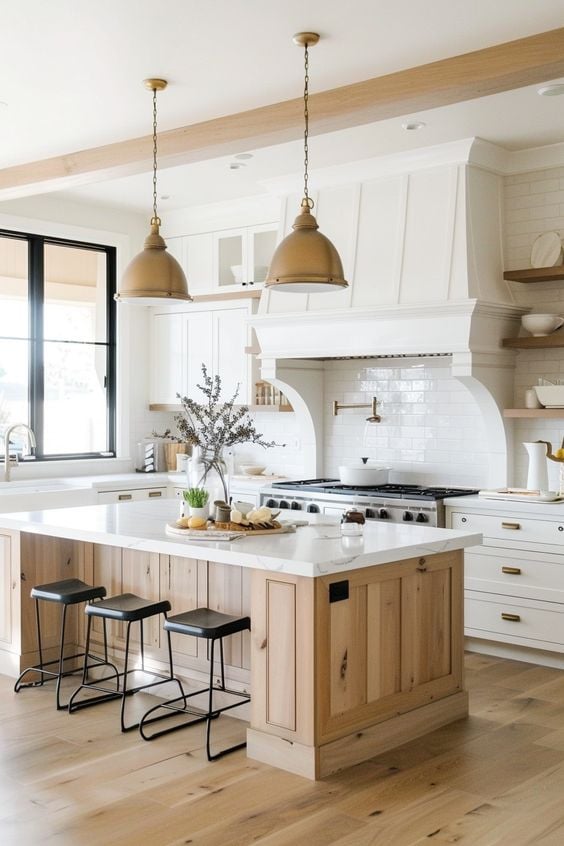 Top 5 Trending Colors for Kitchen Hardware: antique brass