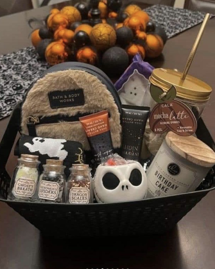 Surprise your wife or girlfriend this Halloween with theses boo basket ideas! Packed with tips on cozy, spooky, and sweet gifts, my guide helps you create a thoughtful surprise she'll absolutely adore.