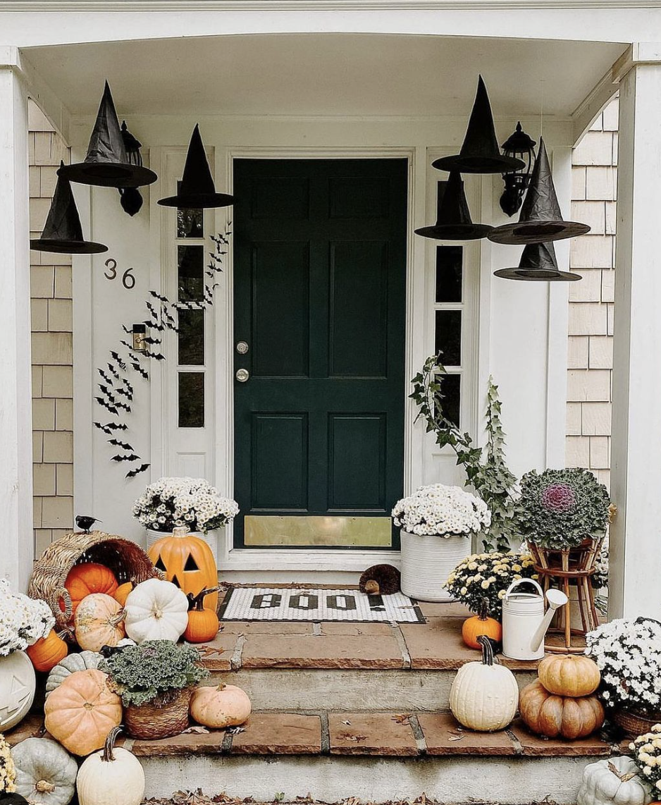 Get ready to fall in love with your space all over again! Dive into my cozy, creative guide on the top 10 ways to decorate with pumpkins this autumn and include pumpkins in your decor. From elegant tablescapes to welcoming porch designs, I’ve got the inspiration to make your home the epitome of fall vibes. 🍂✨