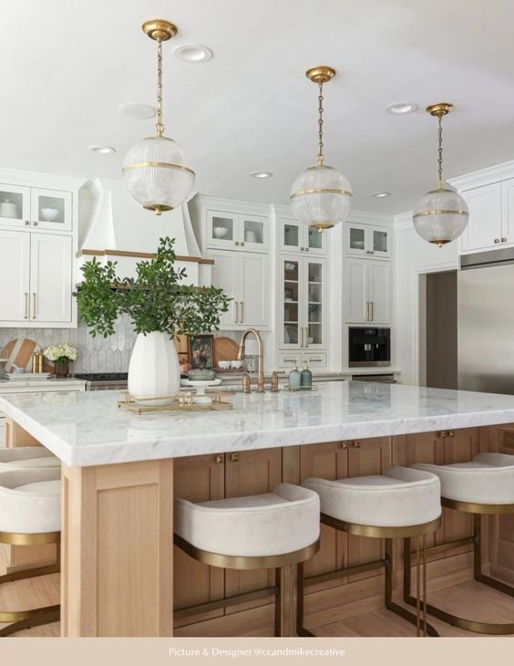 Discover inspiring kitchen island pendant lighting ideas in this blog post. From elegant singles to statement trios and more, find the perfect lighting to elevate your kitchen's style and functionality.