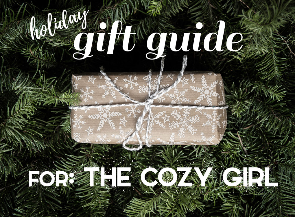 https://www.nikkisplate.com/wp-content/uploads/2019/09/cozy-girl-holiday-gift-guide-1.jpg