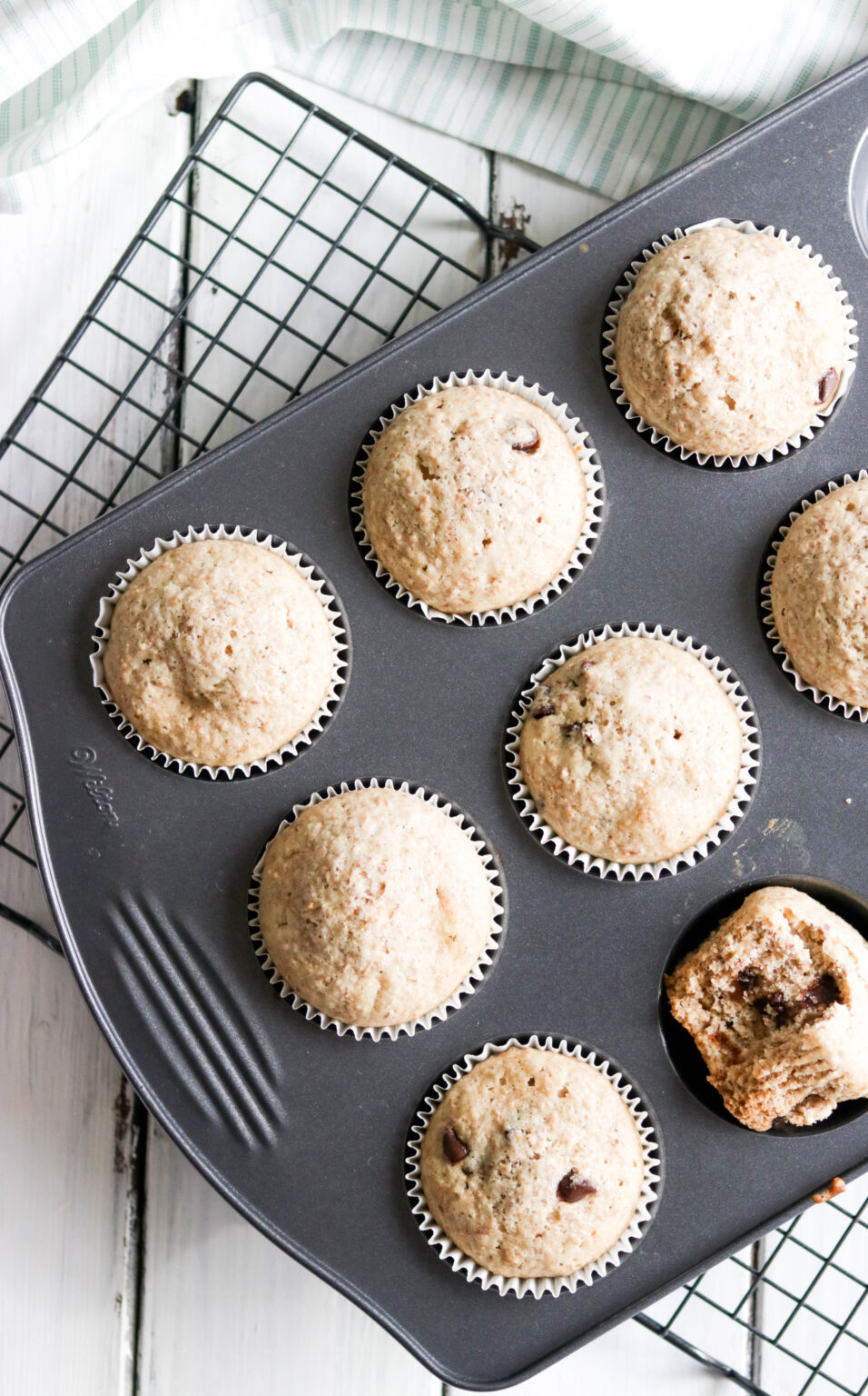 Low Fat Chocolate Chip Banana Muffins - Nikki's Plate