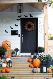 Outdoor Halloween Decoration Must Haves - Nikki's Plate