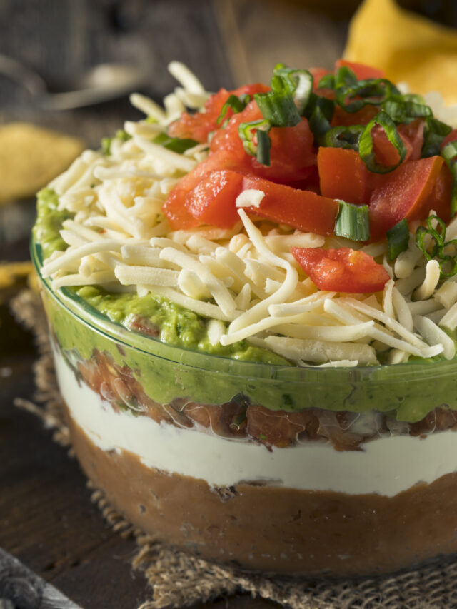 7 LAYERED MEXICAN DIP APPETIZER