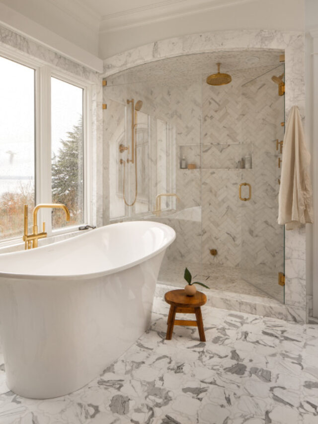 30+ STUNNING BATHROOMS YOU NEED TO SEE!
