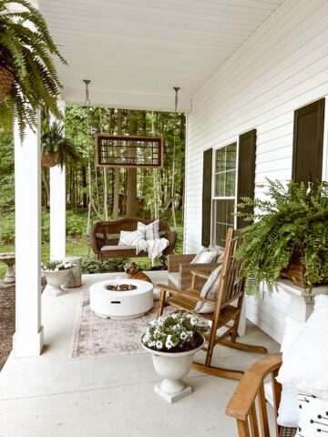 10 Beautiful Summer Front Porch Ideas - Nikki's Plate