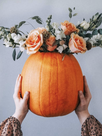 pumpkin vases, pumpkin with florals, pumpkin flower vase